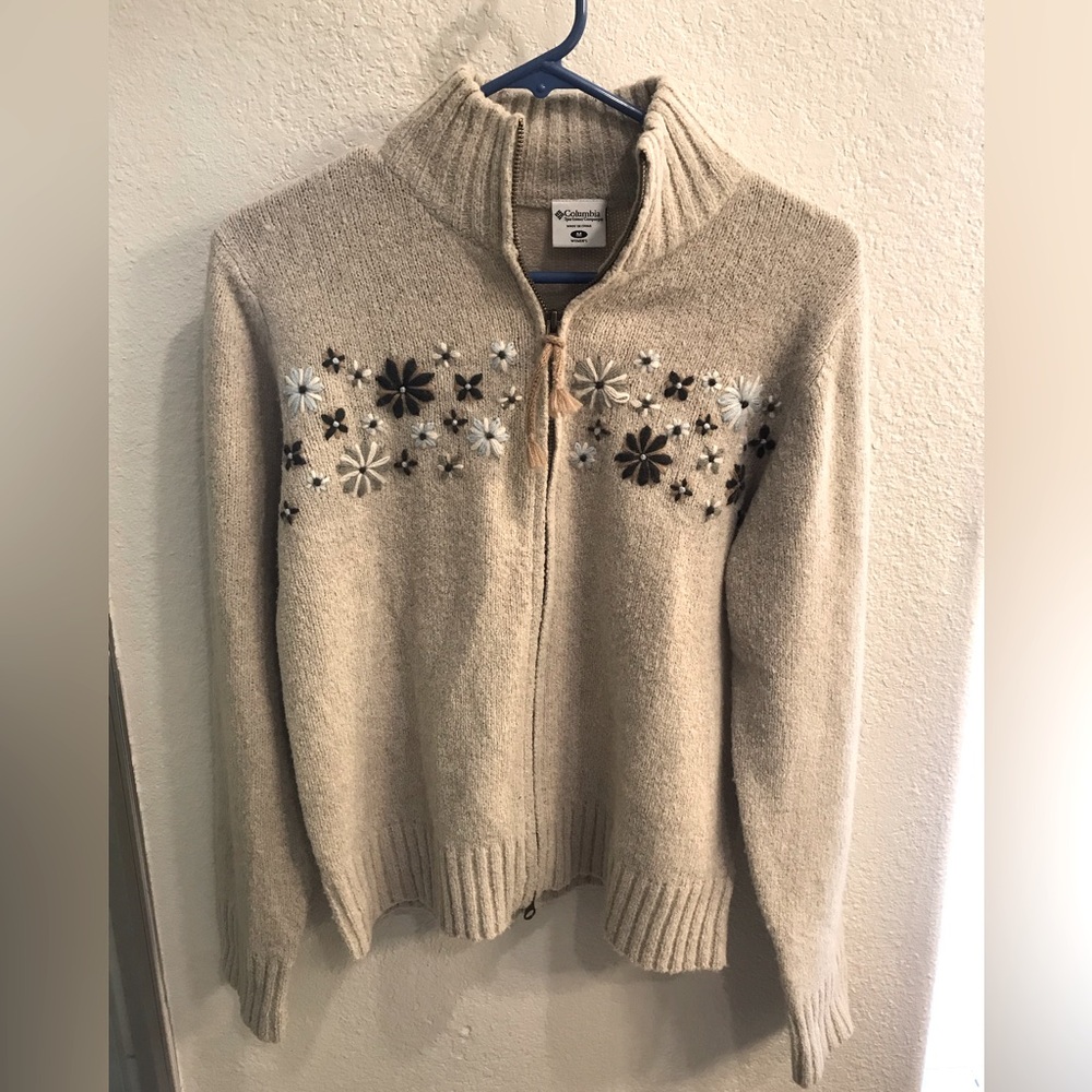 Columbia Women’s Floral Sweater, Zip Up Front, Medium, Embroidered Flowers